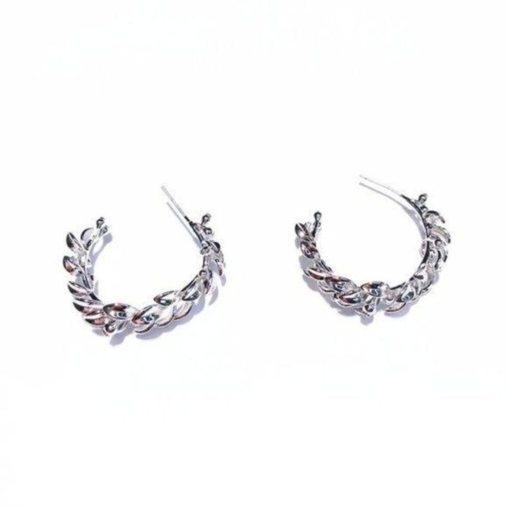 BOHO Vintage Style Silver 3D Wreath Style Half Circle Hoop Earrings